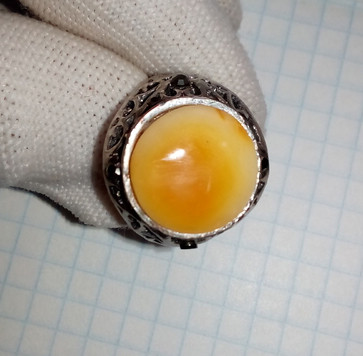 1538412547_koltso-s-naturalnym