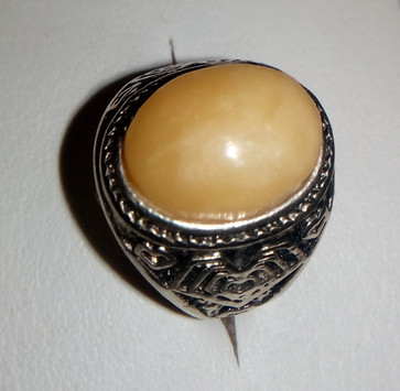 1551683976_koltso-s-naturalnym